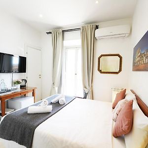 Budget Kamer met een King Size Bed